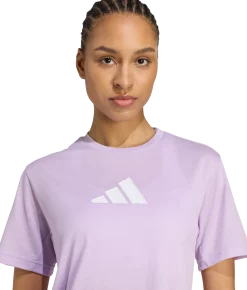 ADIDAStrain essential big logo tee