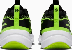 NIKEnike cosmic runner big kids' road r