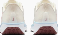 NIKEnike quest 6 w