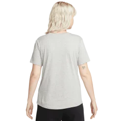 NIKEnsw tee essntl w