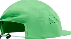 PEAK PERFORMANCElightweight cap